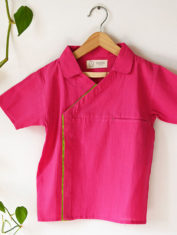 Voice-of-heart-Unisex-drop-shoulder-half-sleeves-shirt-in-pink-1