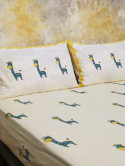 Bed-Set-King---My-best-friend-Gira-the-Giraffe---Teal_3
