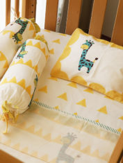 Cot-Bedding-Set---My-Best-Friend-the-Giraffe---Yellow-3