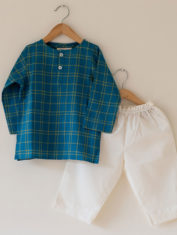Kids-sleepwear-summer-wear-kurta-pajama-set--Navy-blue-checks-7-creative-crop