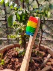 Rainbow-Kids-Toothbrush---1
