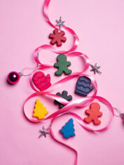 Christmas-Playart-Combo-Pack-_-Christmas-Crayons-_-Finger-Paints-8