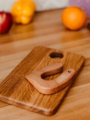Montessori-Wooden-Knife-_-Cutting-board-2
