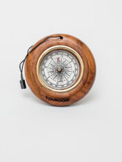 Wooden-Magnetic-Compass-1