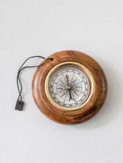 Wooden-Magnetic-Compass-2
